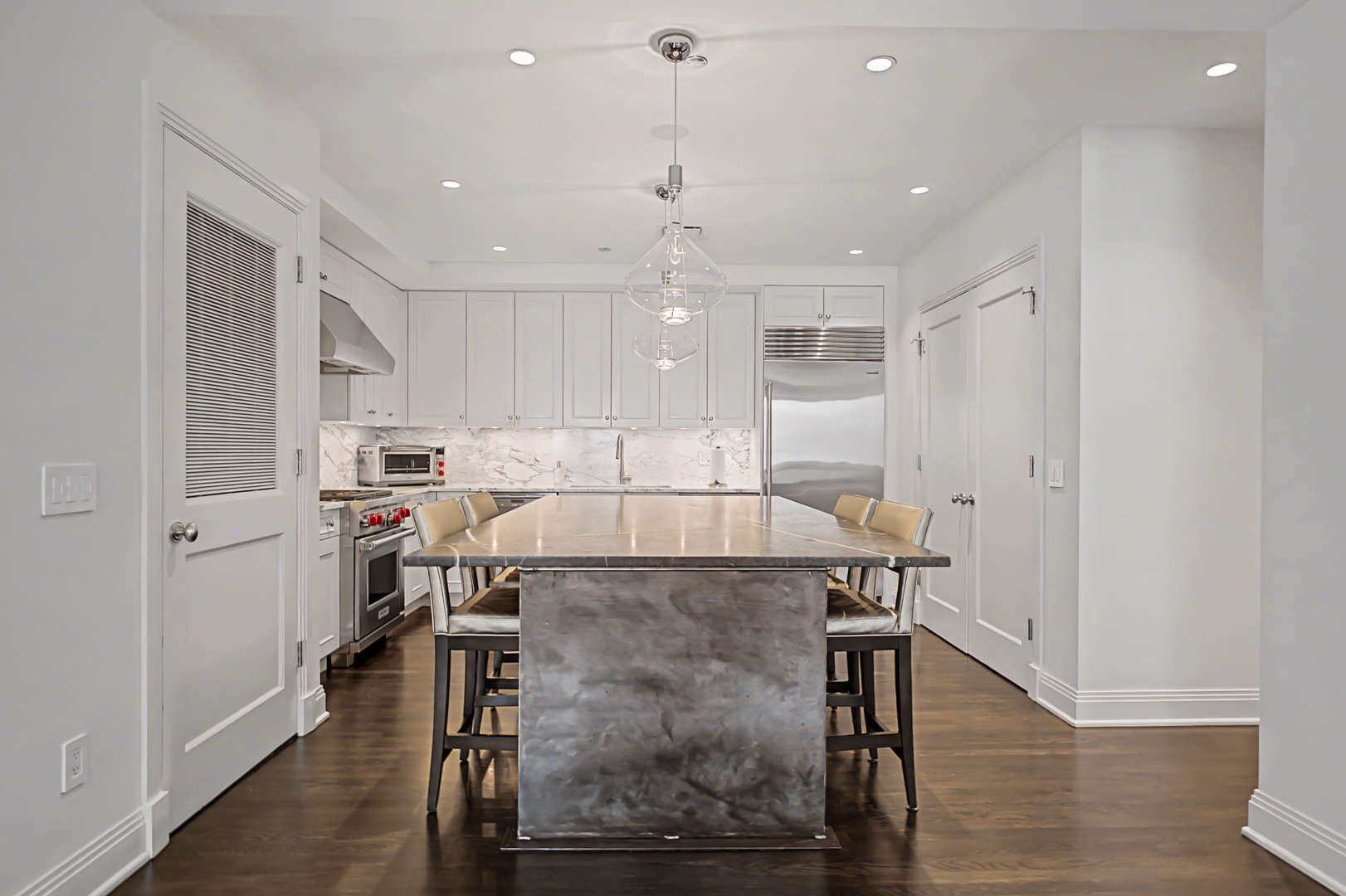 840 N Lake Shore Drive Unit: 302