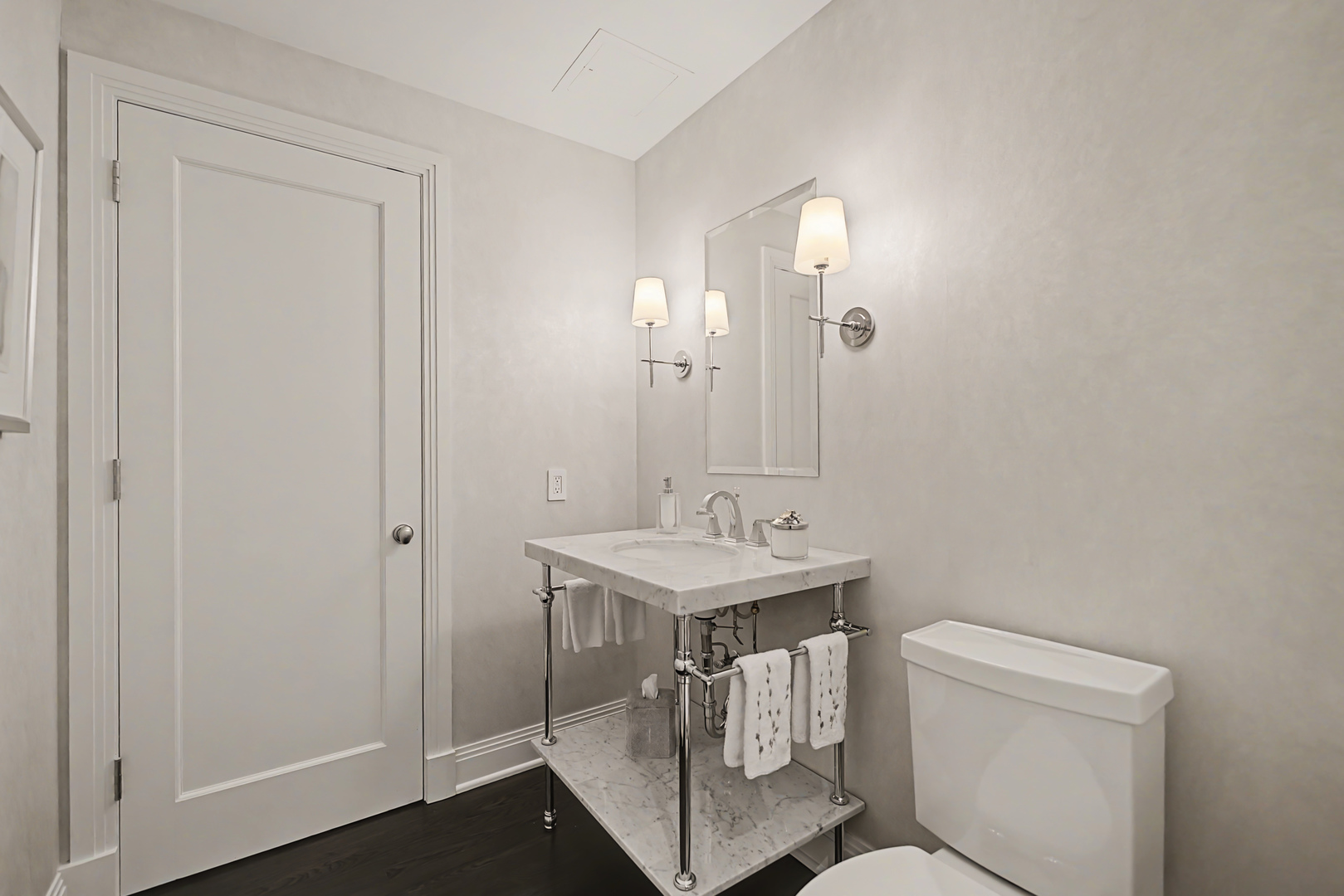 840 N Lake Shore Drive Unit: 302