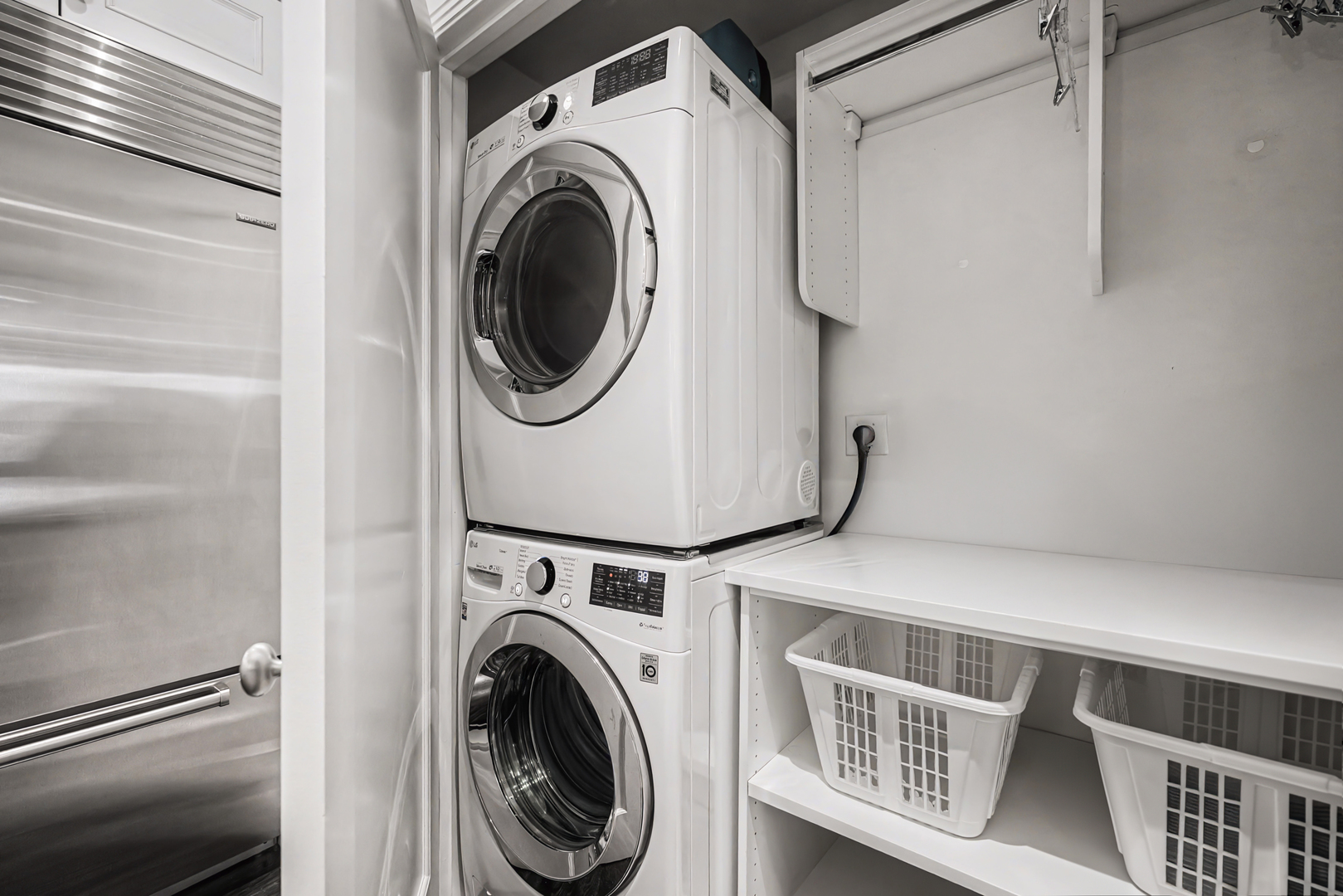 840 N Lake Shore Drive Unit: 302