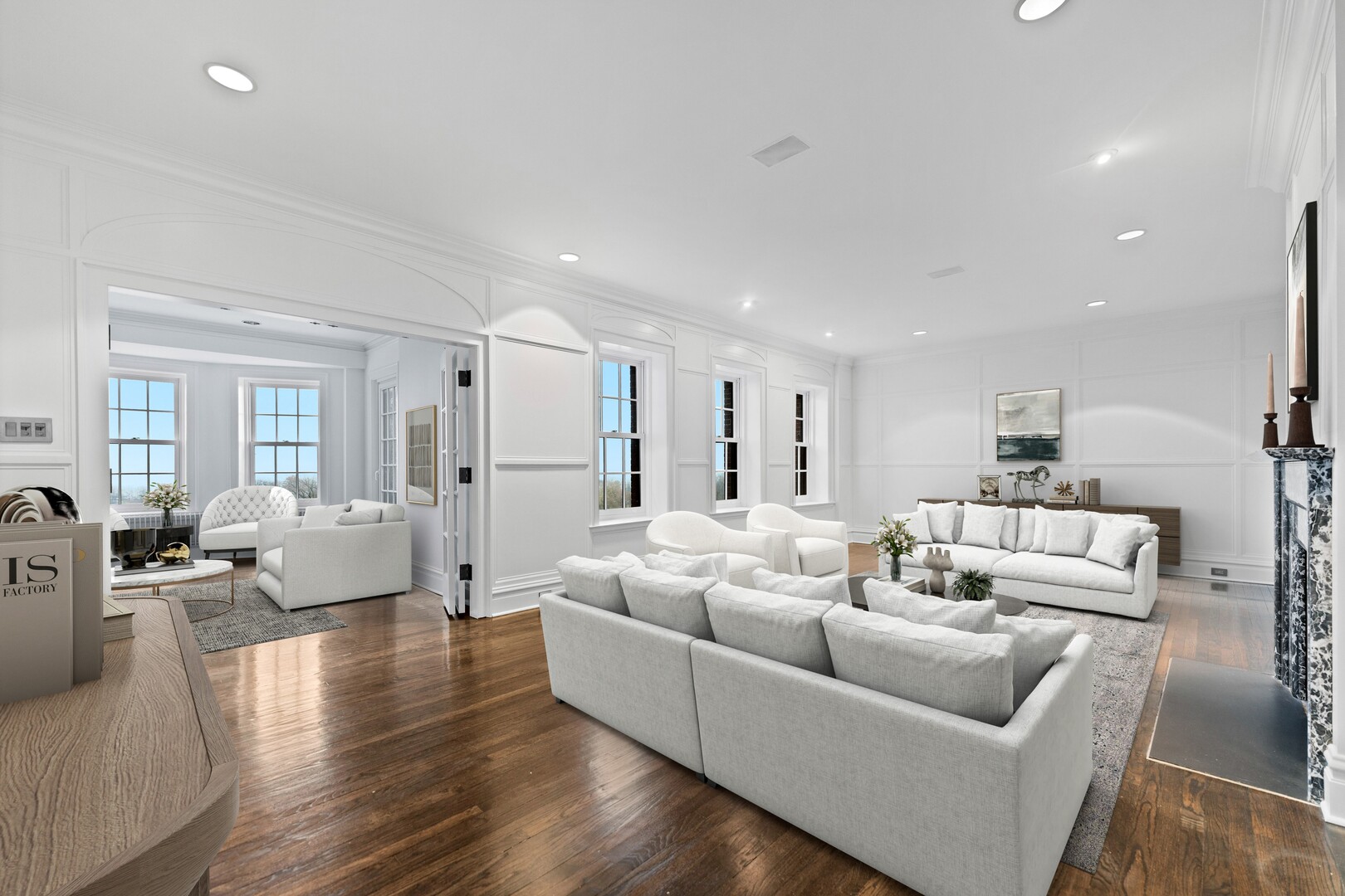 2600 N Lakeview Avenue Unit: 9B