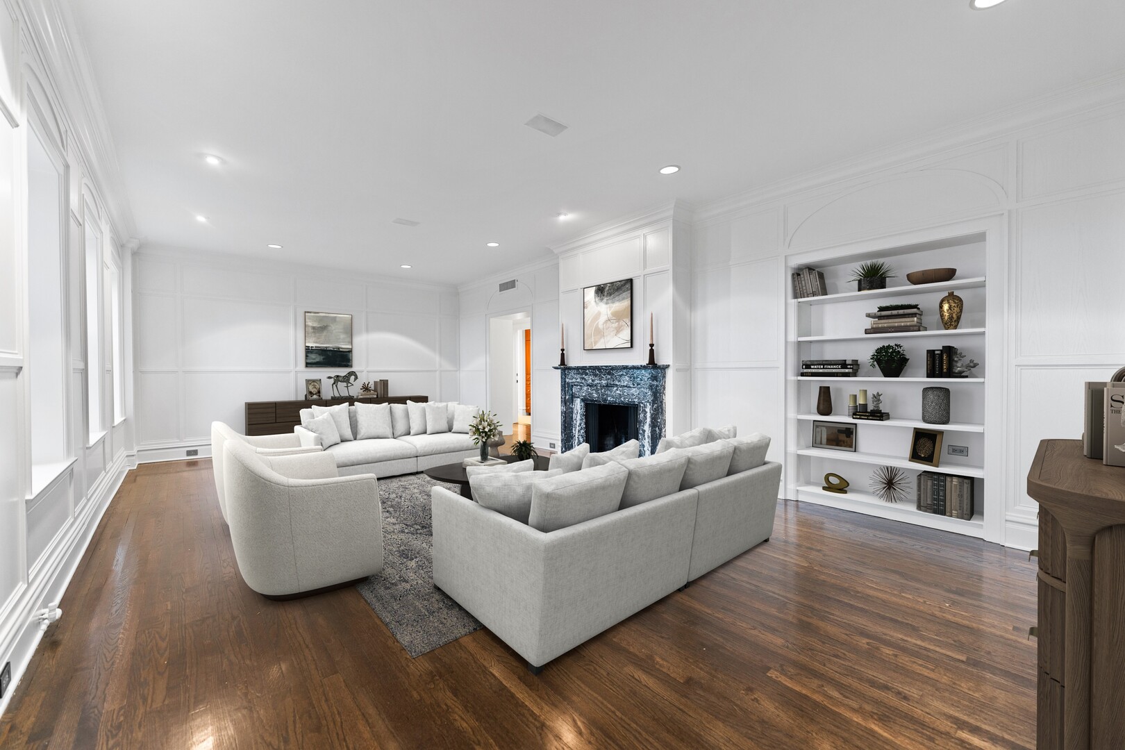2600 N Lakeview Avenue Unit: 9B