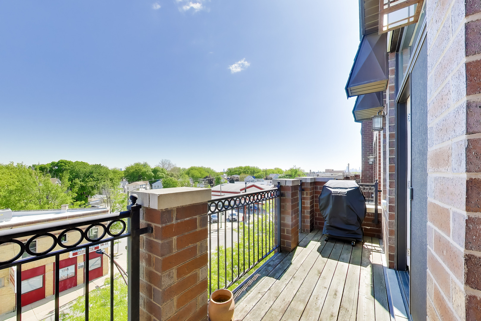 4156 N ELSTON Avenue Unit: 4S
