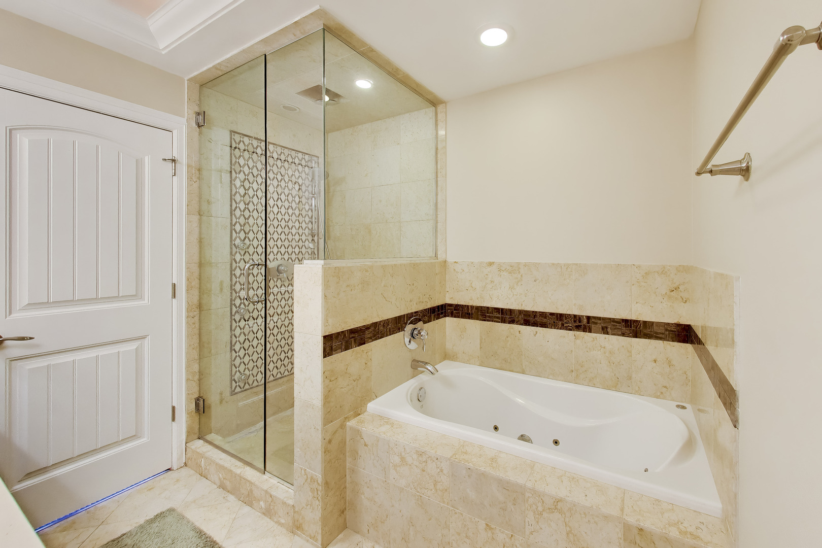 4156 N ELSTON Avenue Unit: 4S