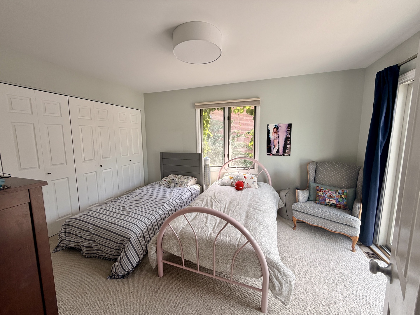 1241 W FLETCHER Street Unit: D