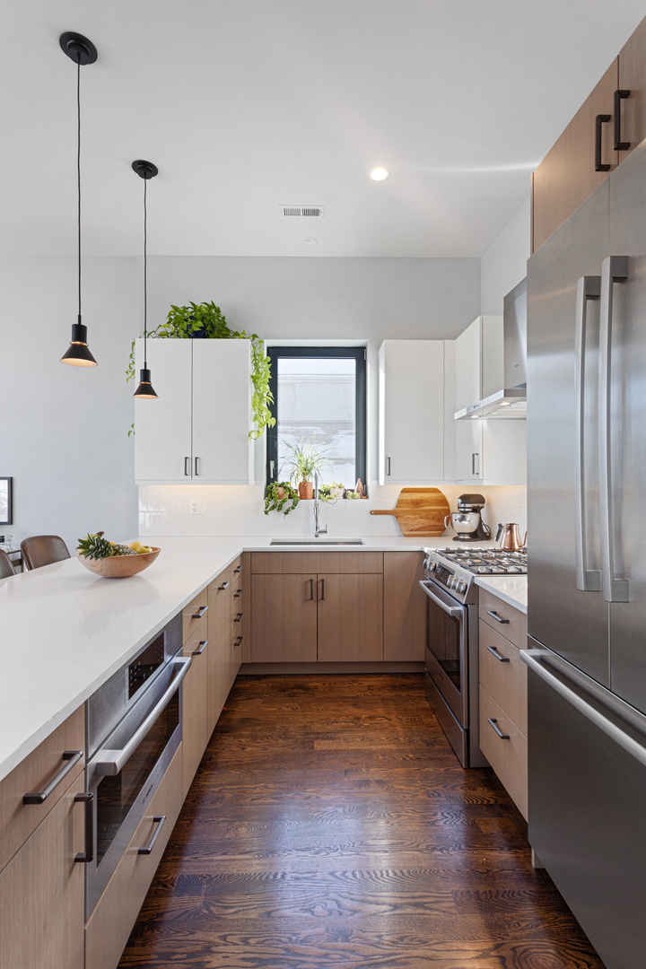1018 N wood Street Unit: 3