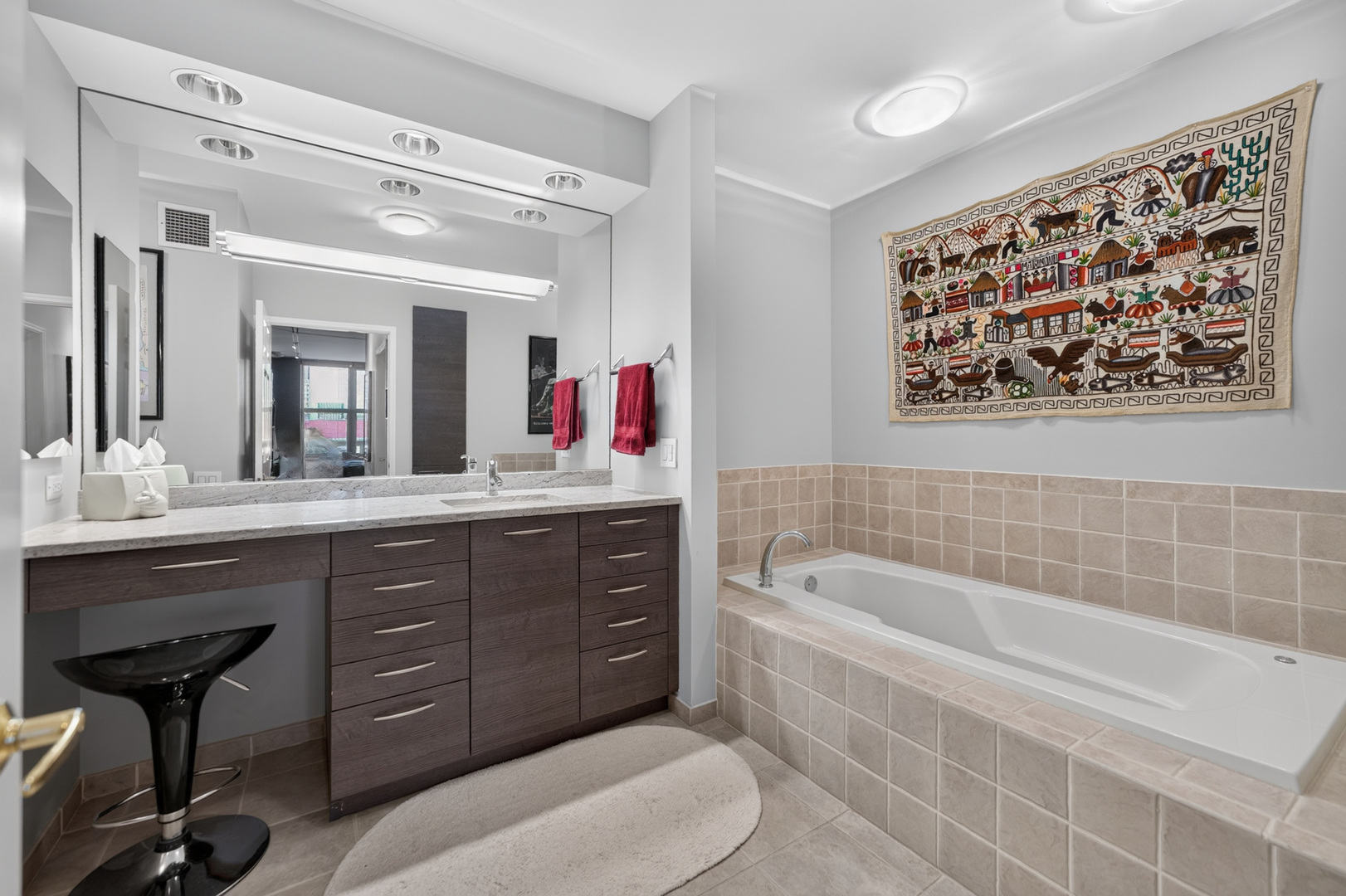 55 W Delaware Place Unit: 1007