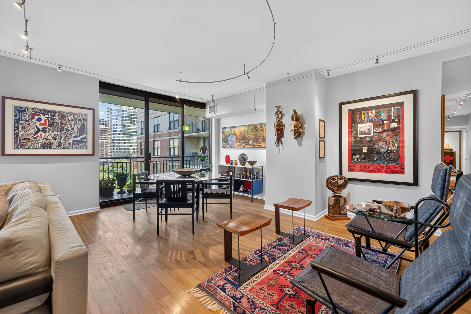 55 W Delaware Place Unit: 1007