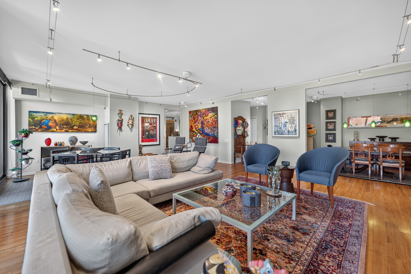 55 W Delaware Place Unit: 1007