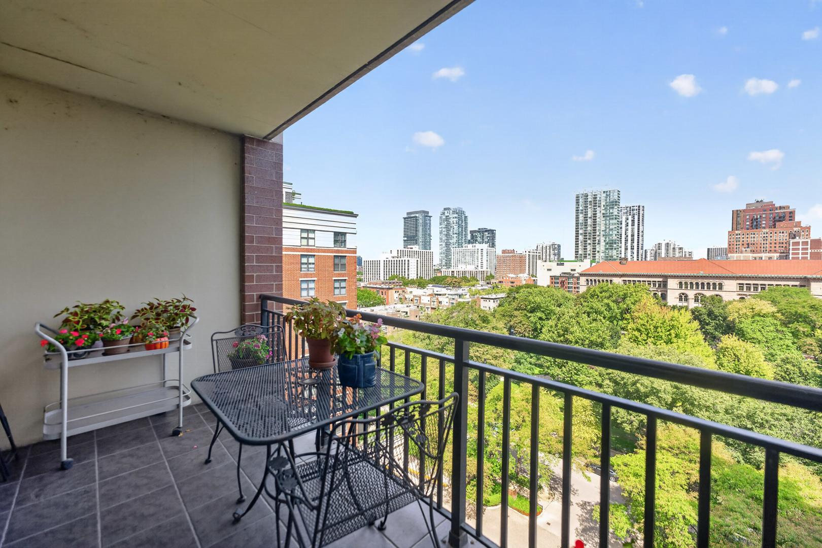 55 W Delaware Place Unit: 1007