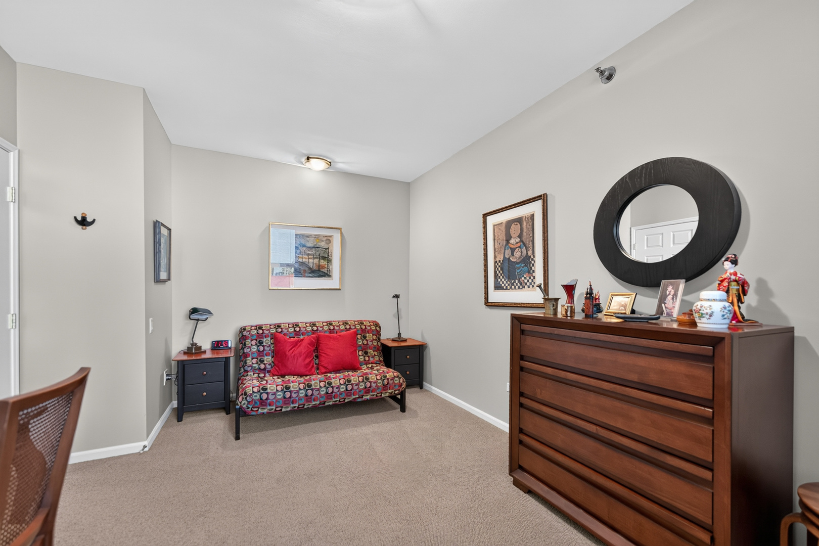 55 W Delaware Place Unit: 1007