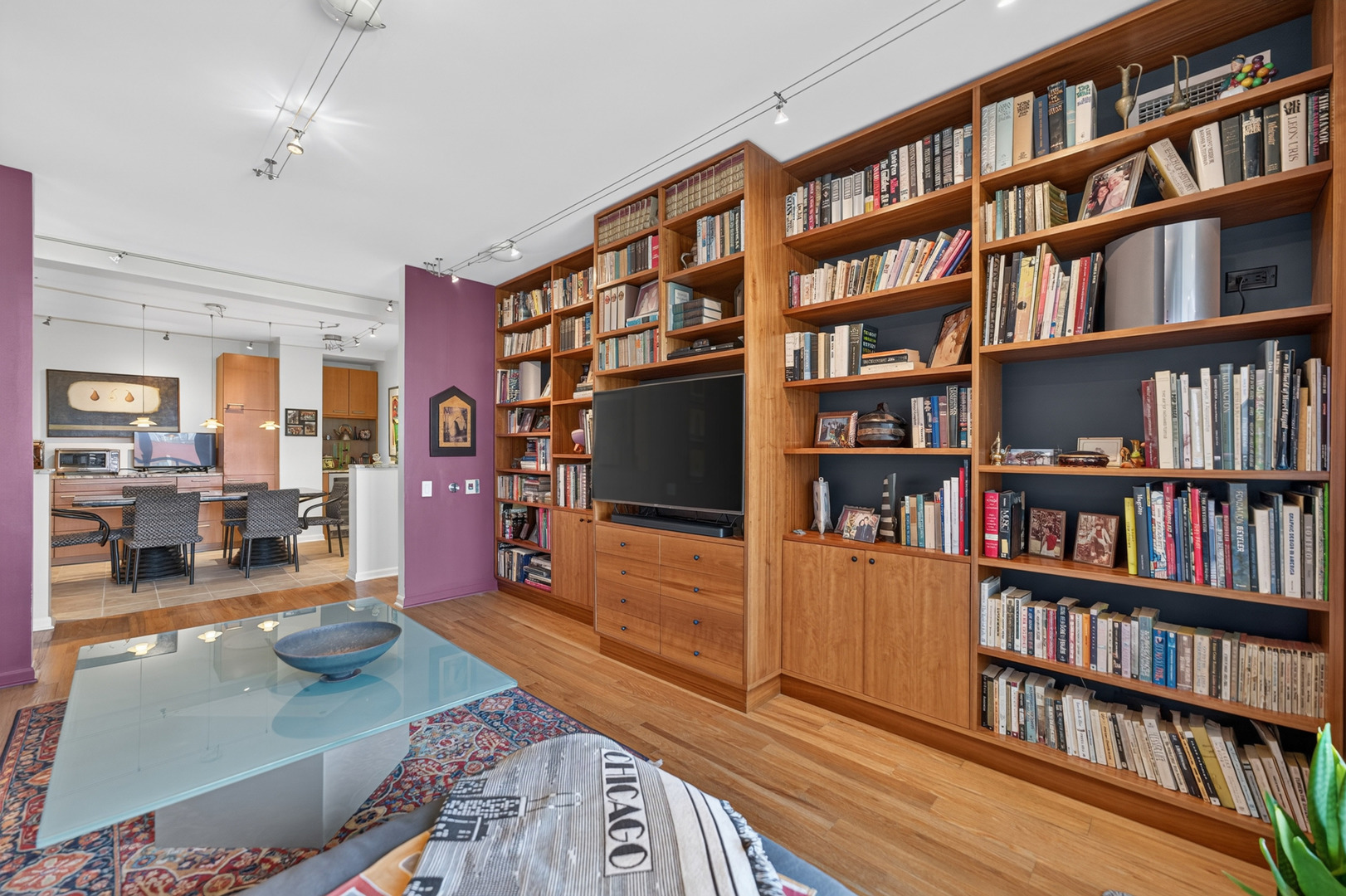 55 W Delaware Place Unit: 1007