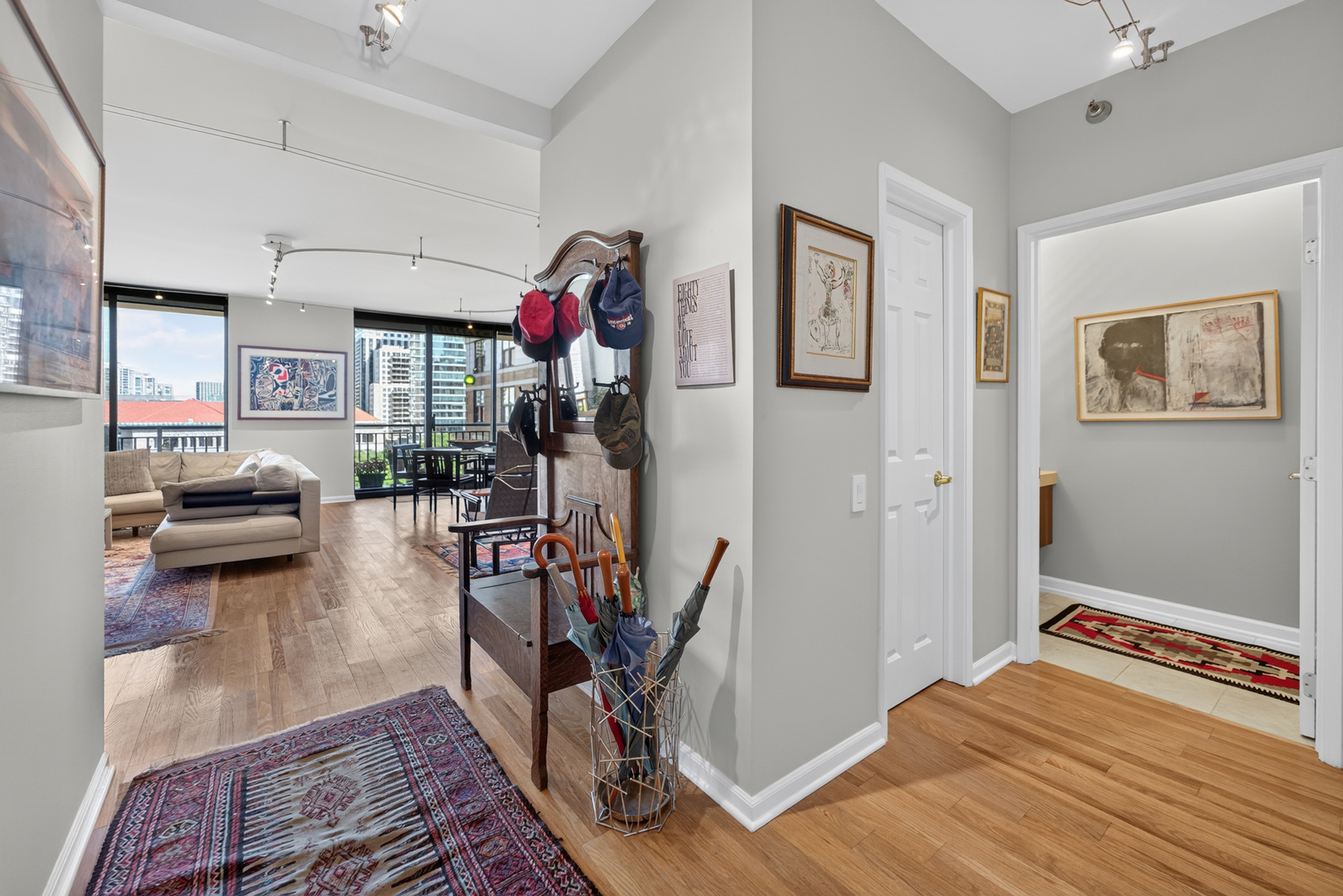 55 W Delaware Place Unit: 1007