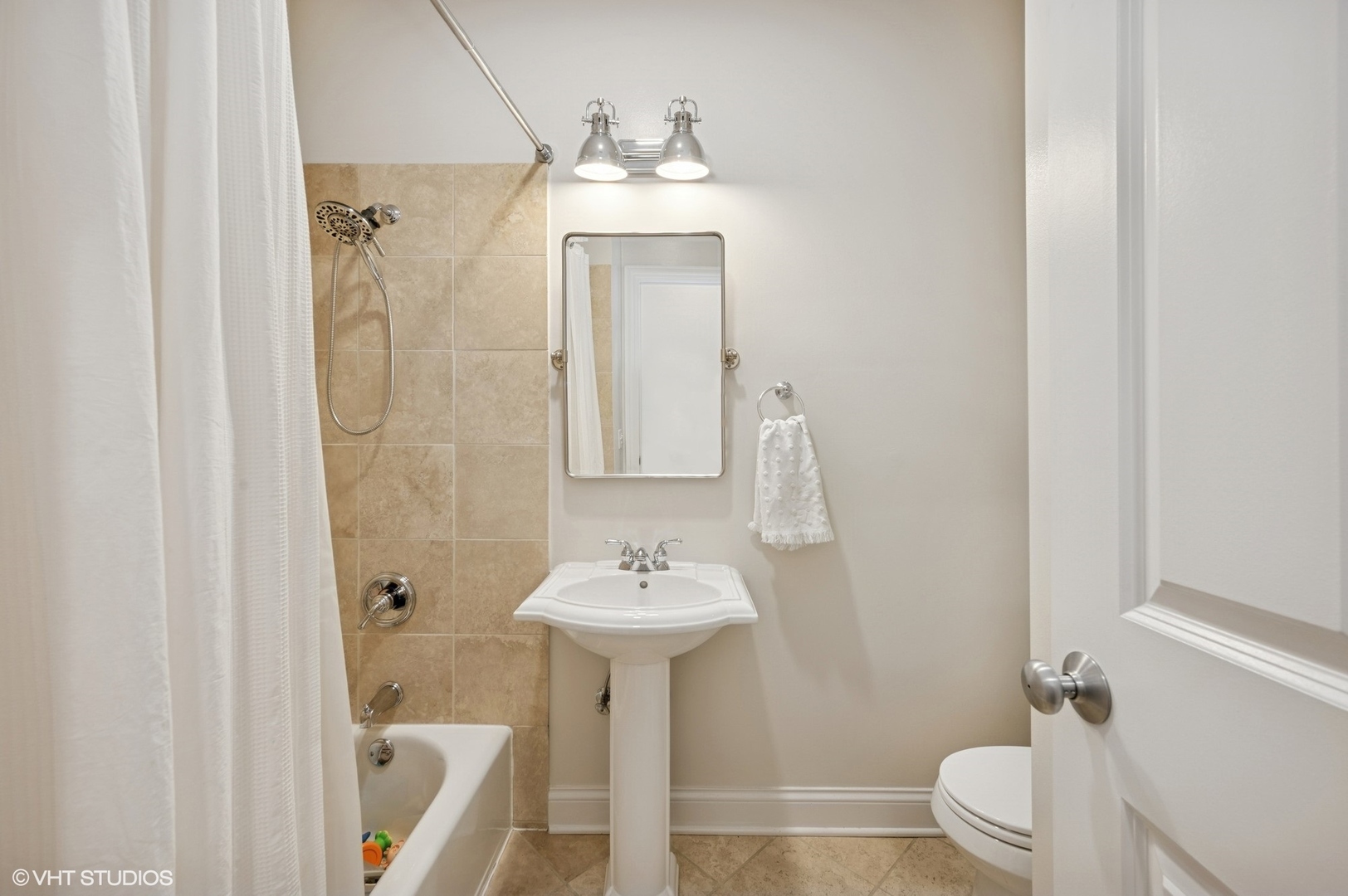 3543 N Southport Avenue Unit: 3S