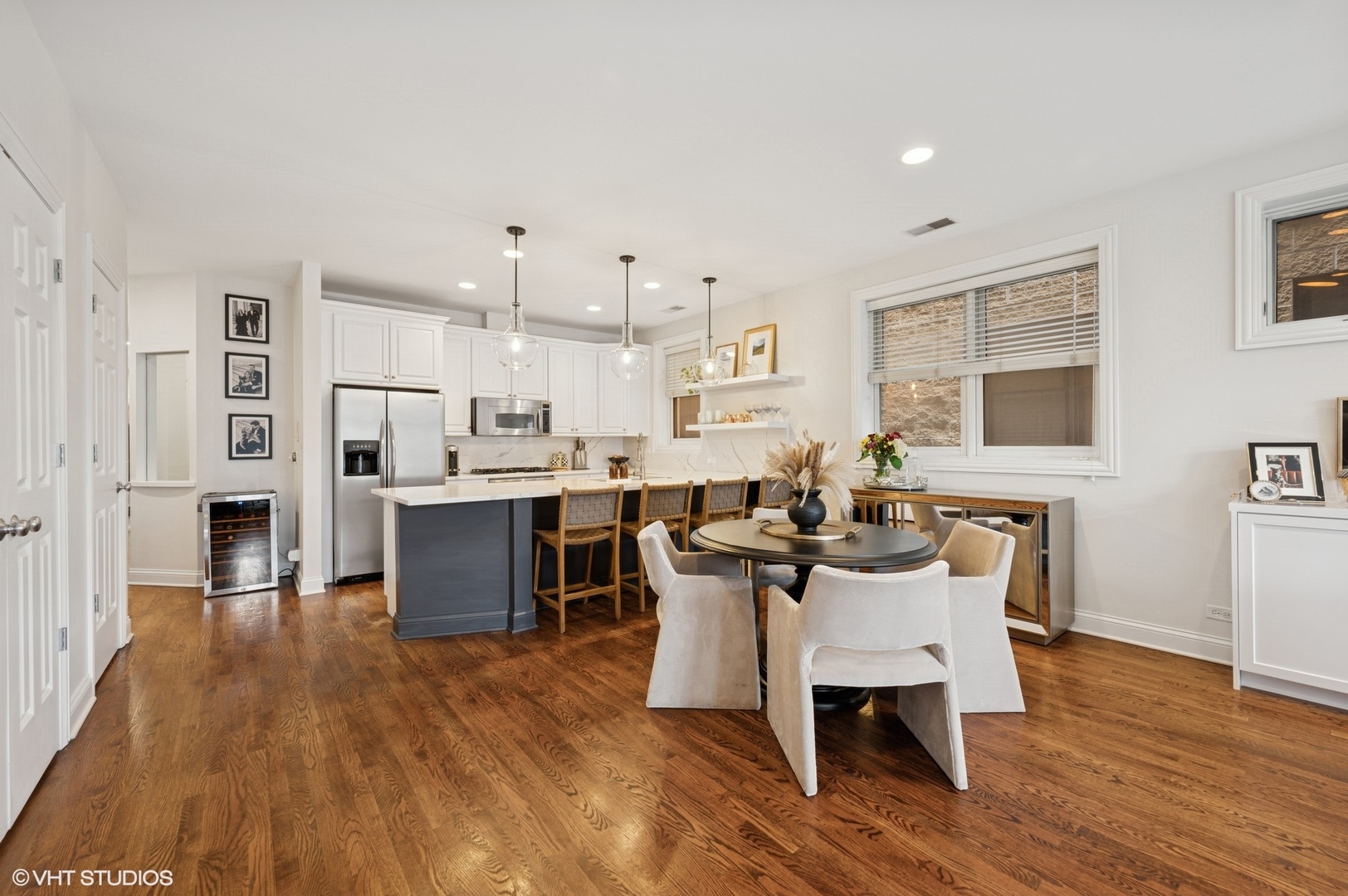 3543 N Southport Avenue Unit: 3S