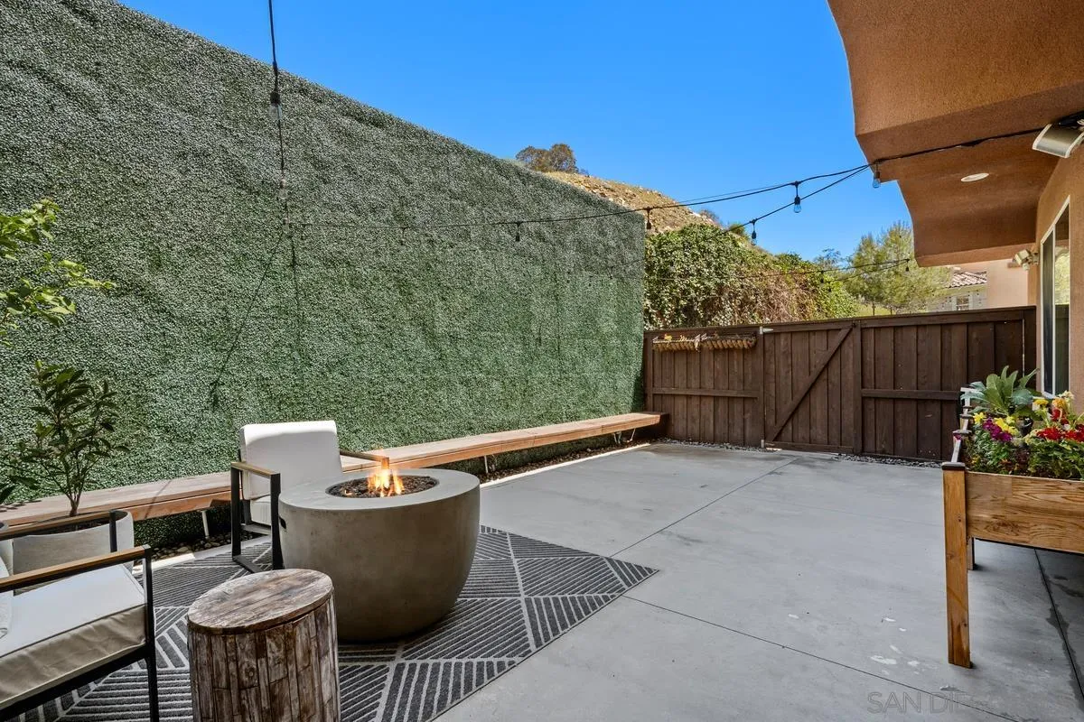 1330 Sky Ridge Ct