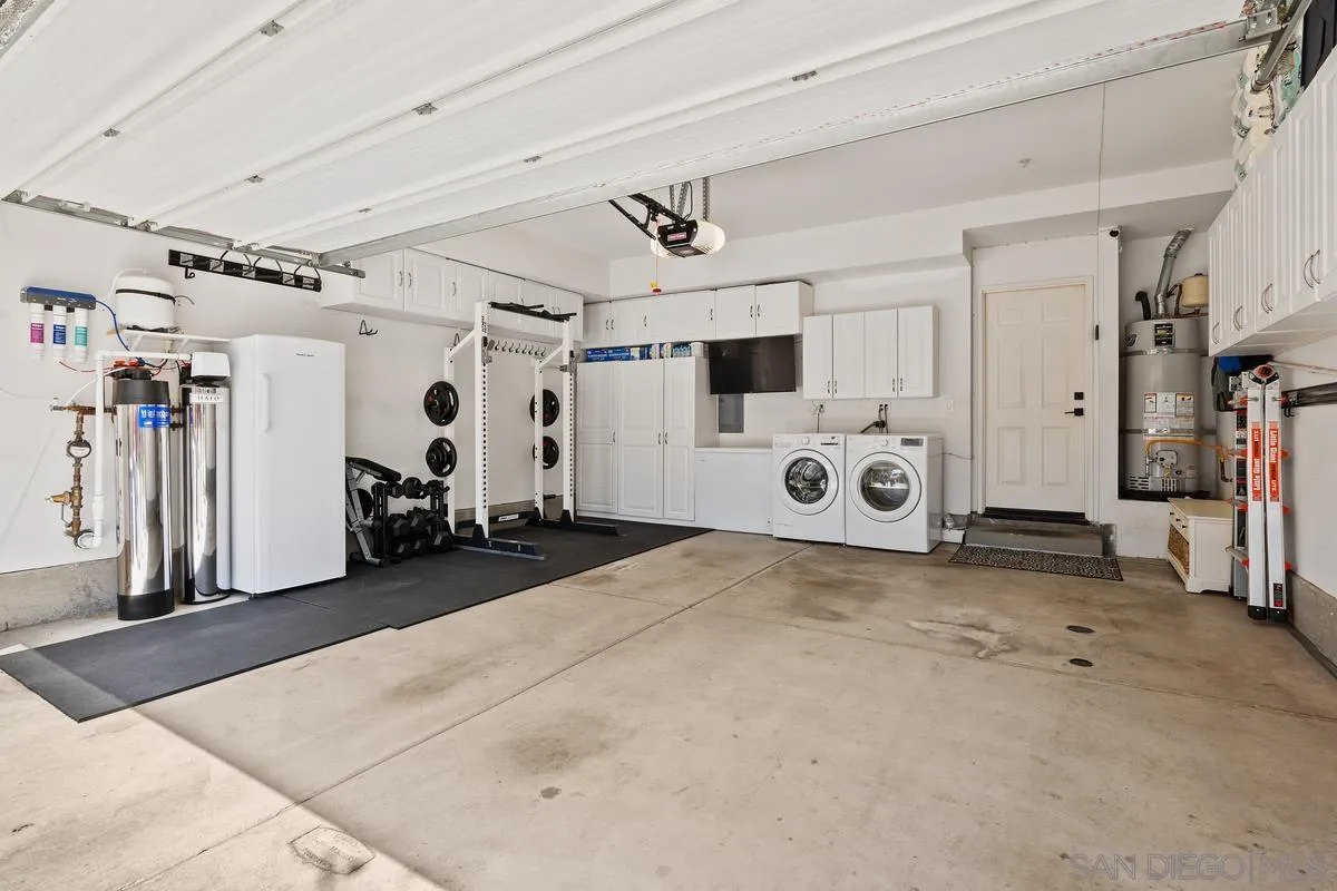 1330 Sky Ridge Ct