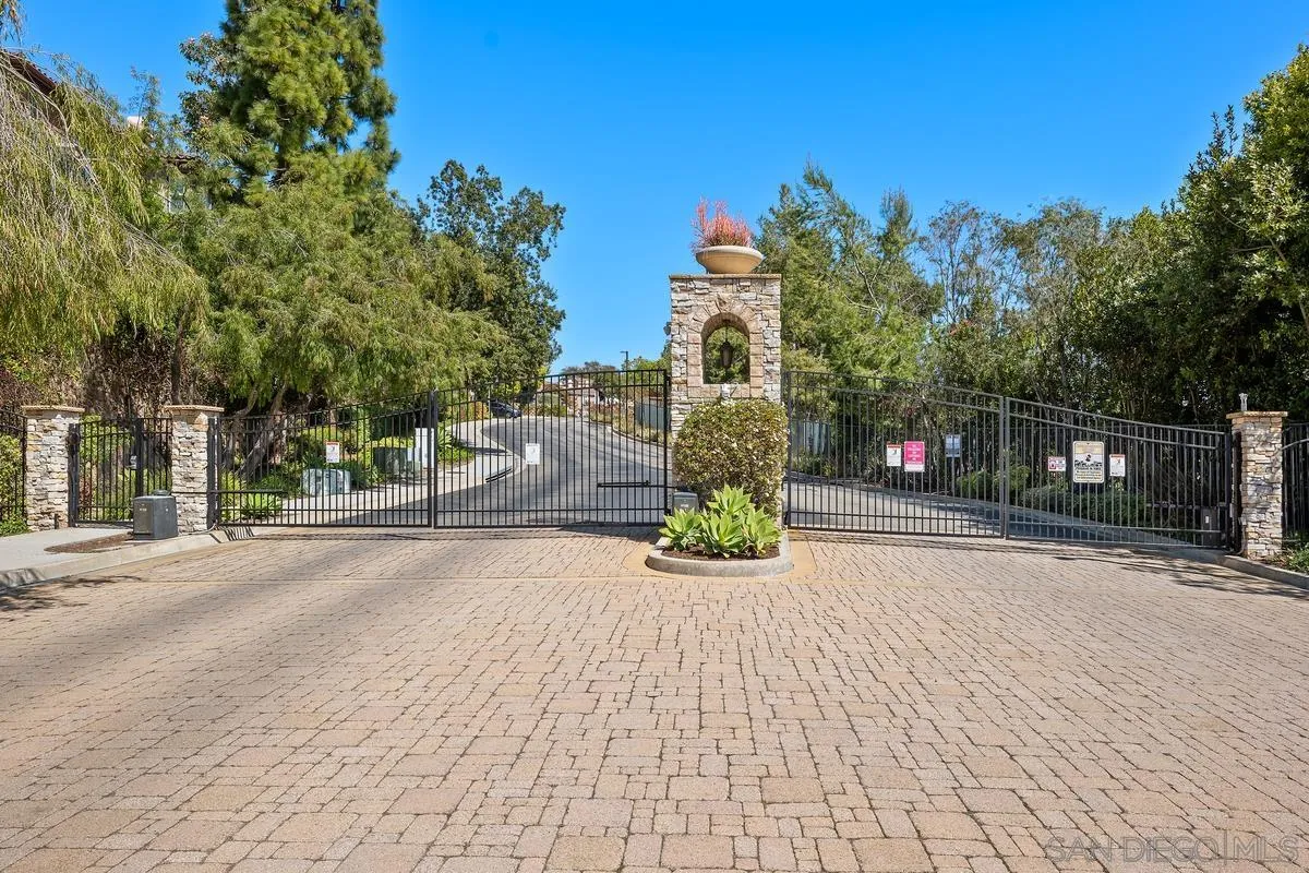 1330 Sky Ridge Ct