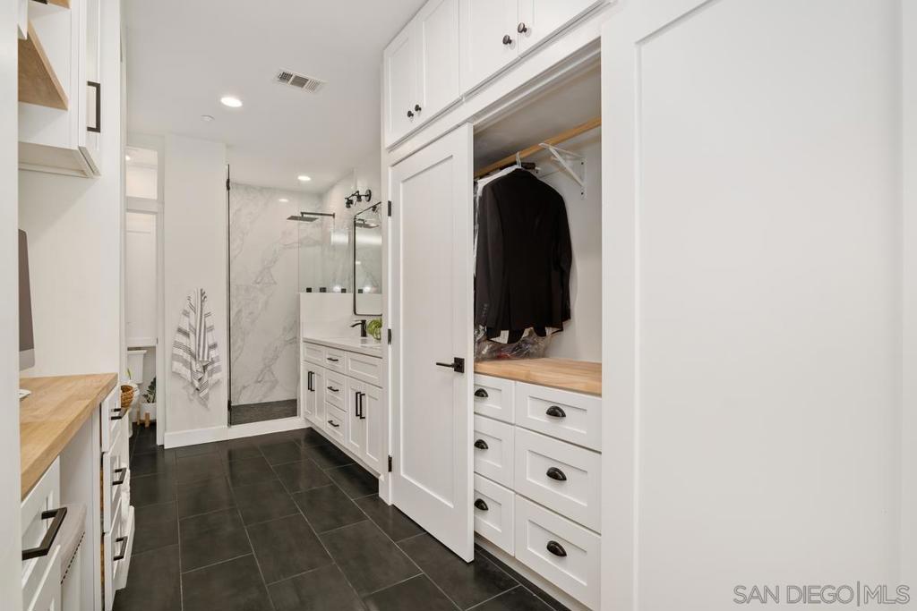 1330 Sky Ridge Ct