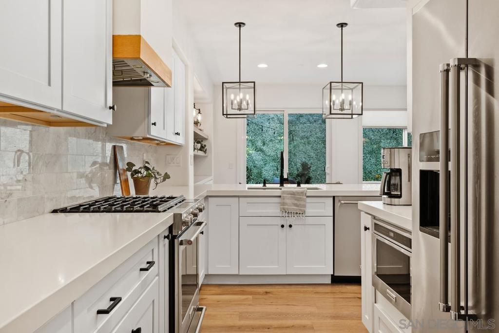 1330 Sky Ridge Ct