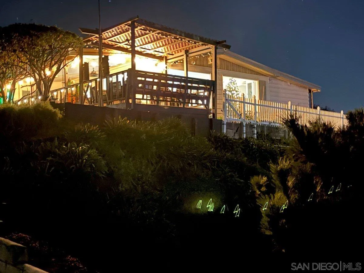 1930 W San Marcos Blvd Unit: 245