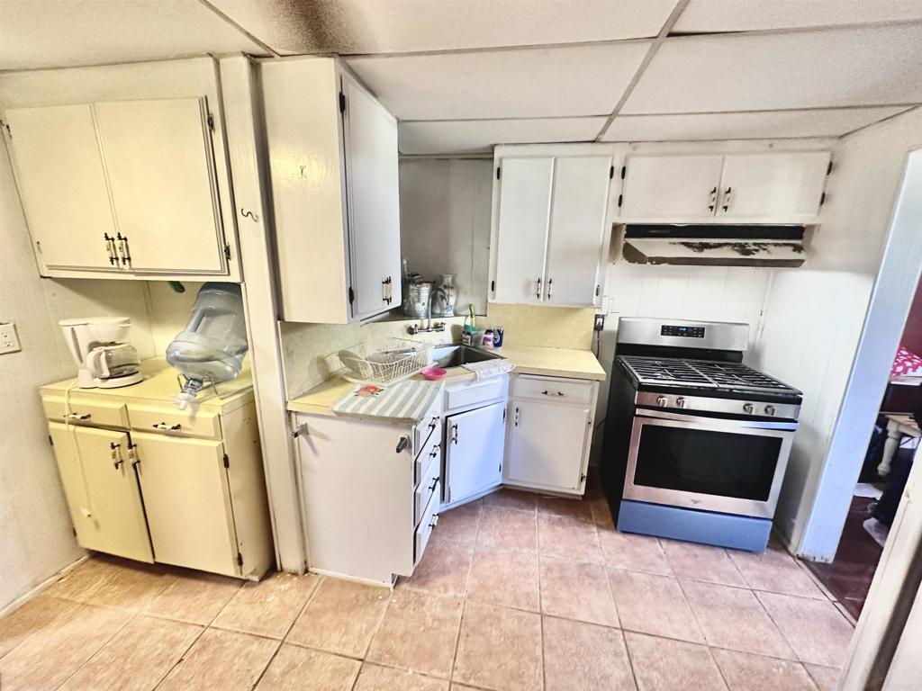 1045 W 13th Avenue
