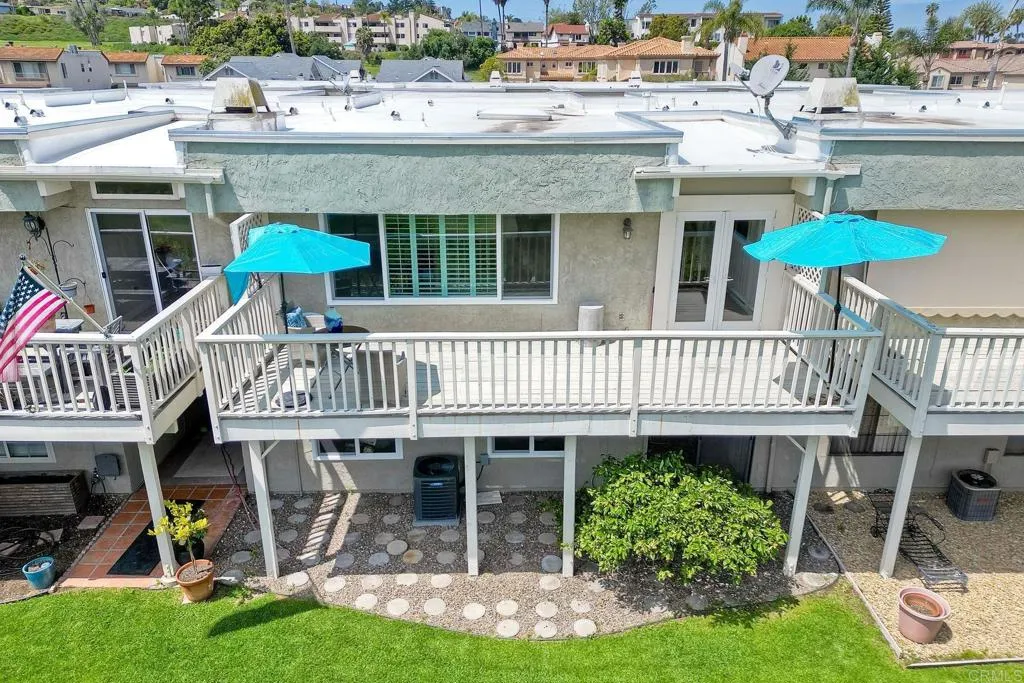 7520 Jerez Court Unit #c