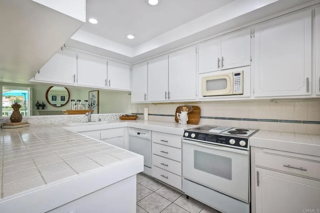 7520 Jerez Court Unit #c