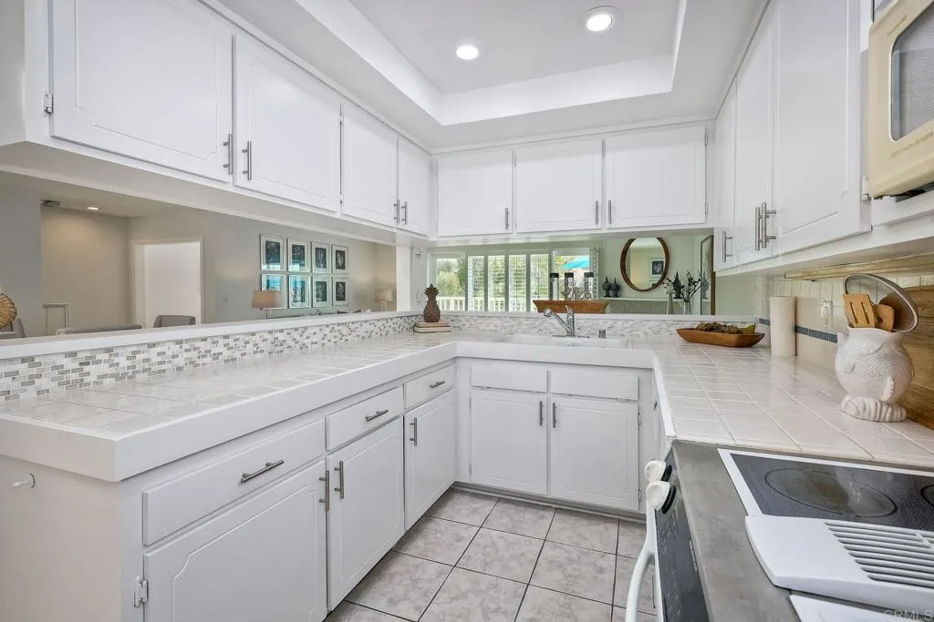 7520 Jerez Court Unit #c