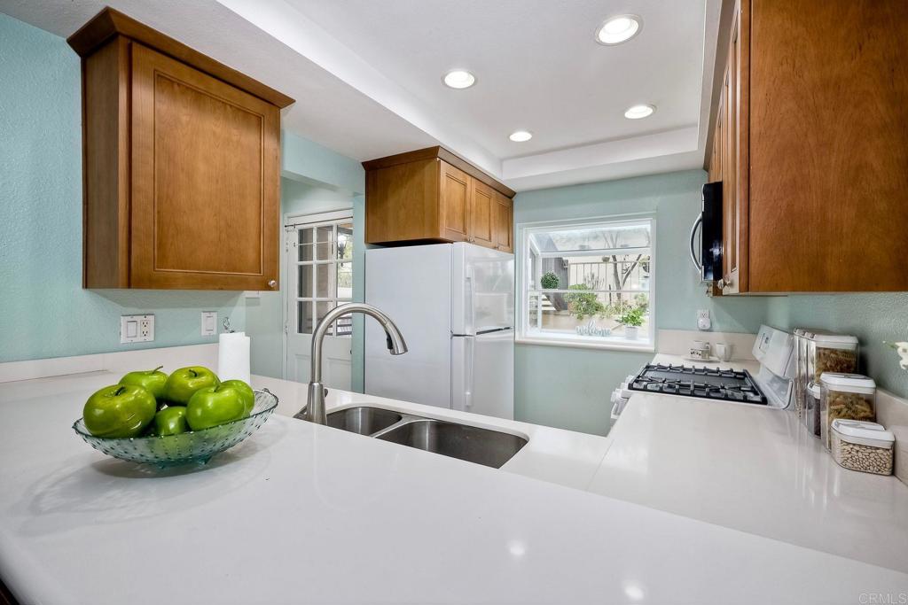 2167 VALLEYDALE Lane