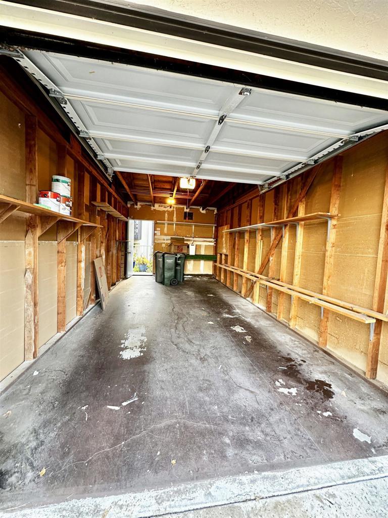 2167 VALLEYDALE Lane