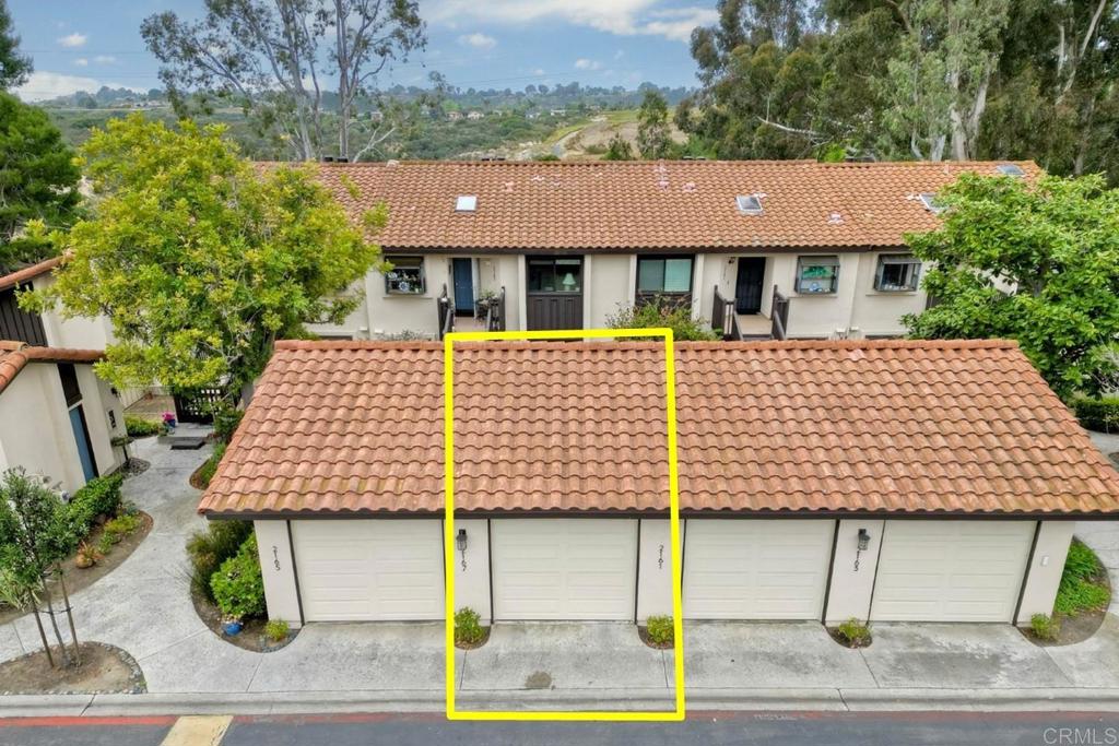 2167 VALLEYDALE Lane