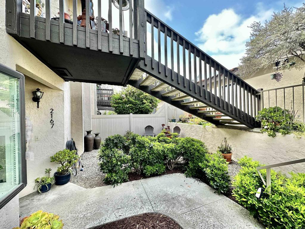 2167 VALLEYDALE Lane