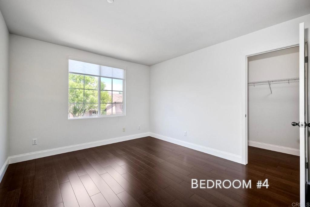 522 POETS Square