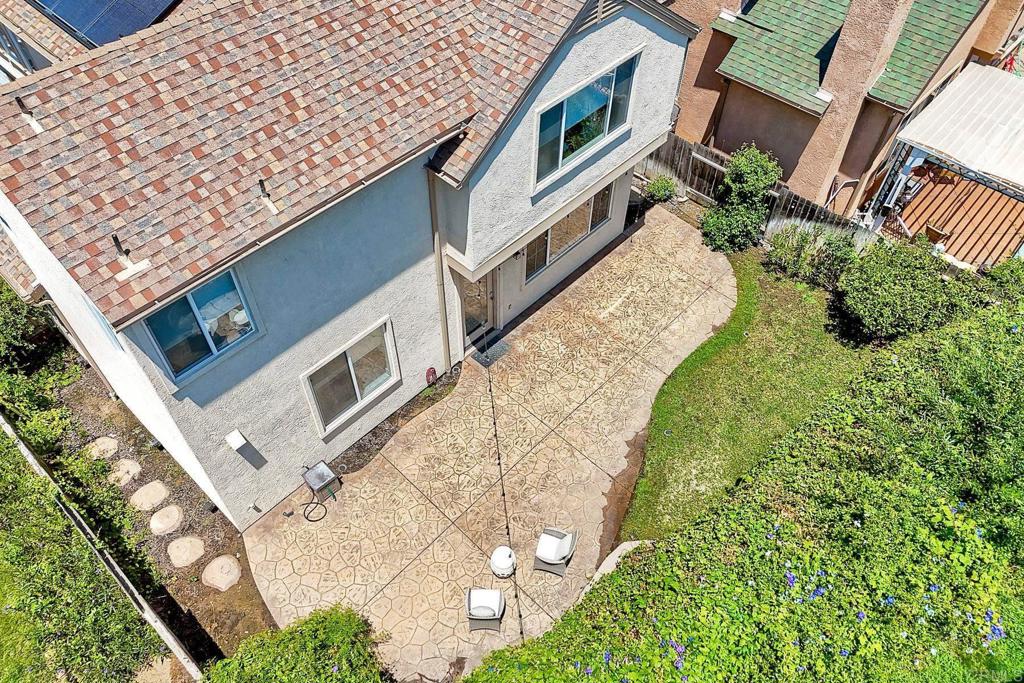 522 POETS Square