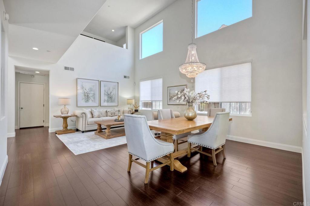 522 POETS Square