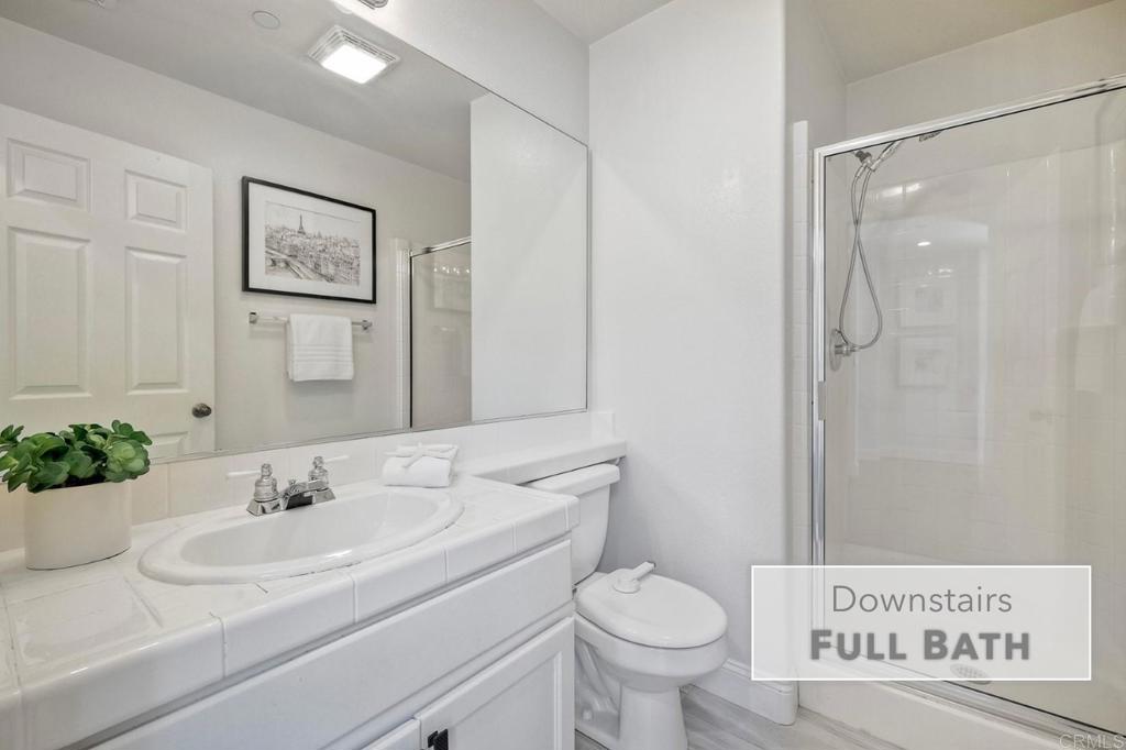 522 POETS Square
