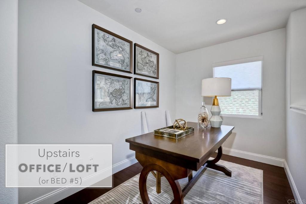522 POETS Square