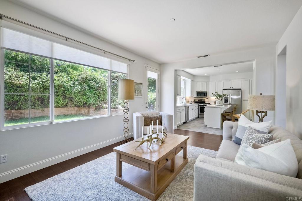 522 POETS Square