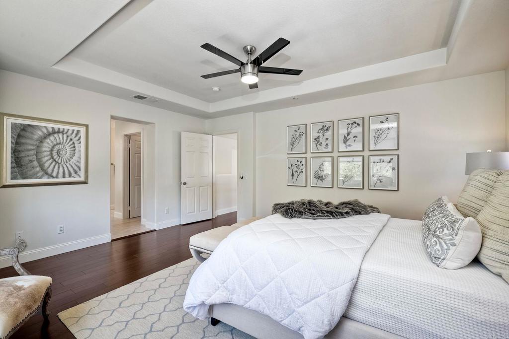 522 POETS Square