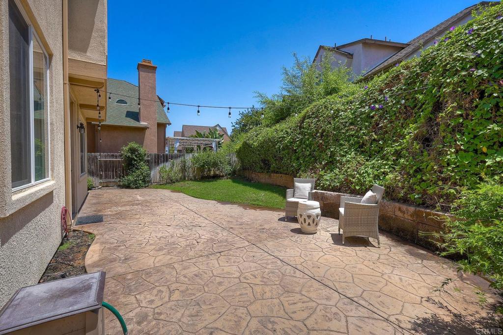 522 POETS Square