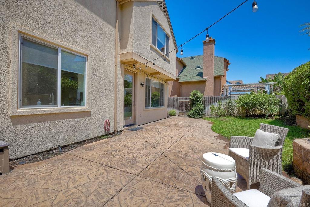 522 POETS Square