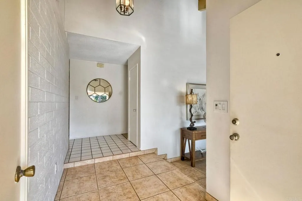 1513 Maria Place