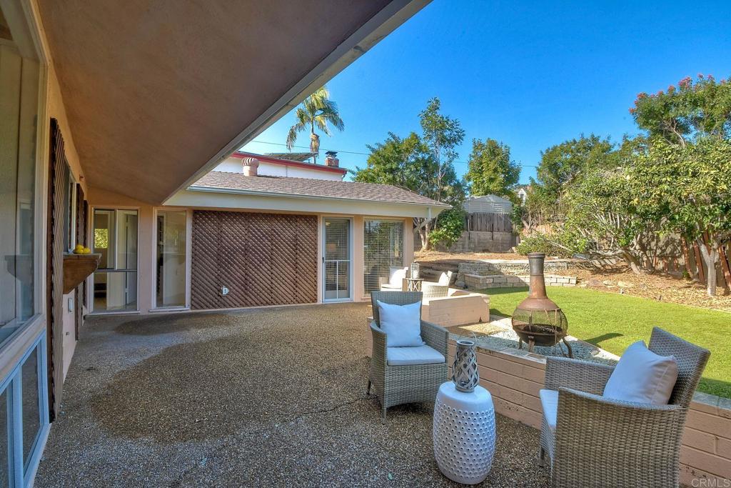 1513 MARIA Place