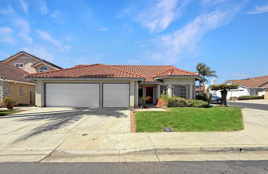 1927 Vineyard Ave
