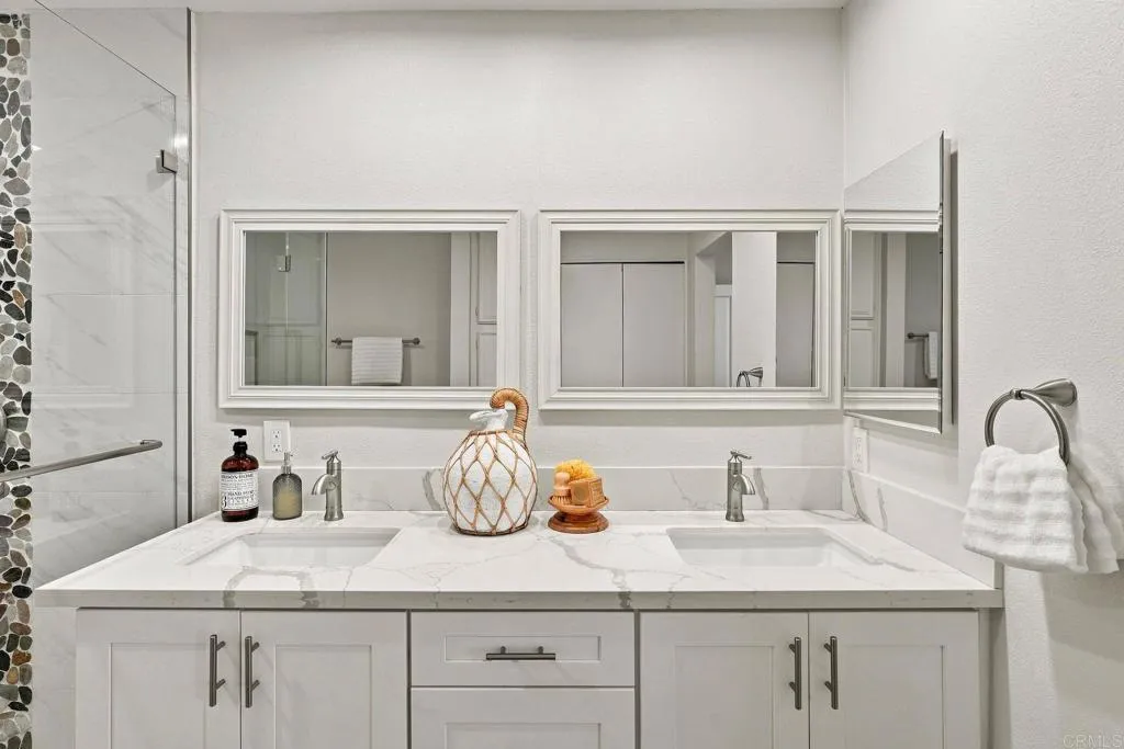 7559 Gibraltar Street Unit 15