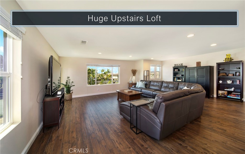 5572 Thoroughbred Street