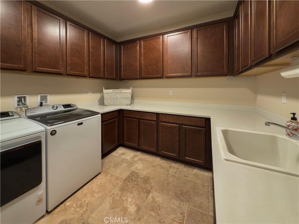 5572 Thoroughbred Street