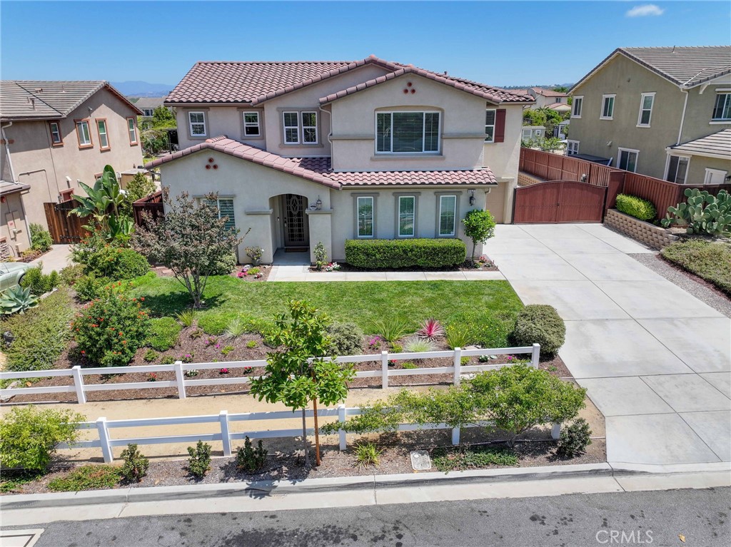 5572 Thoroughbred Street