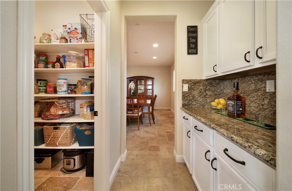 5572 Thoroughbred Street