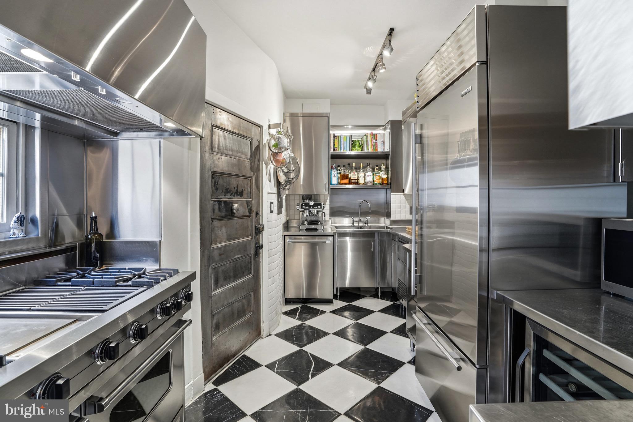 1026 16TH STREET NW 801